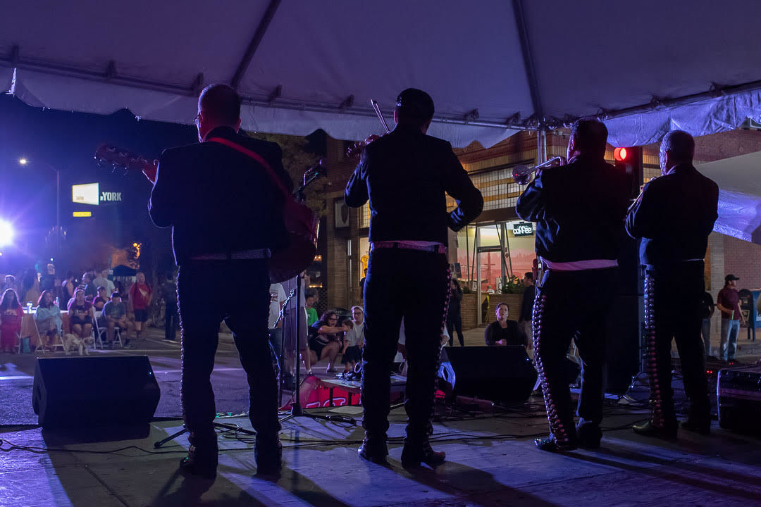 Mariachi performance at 2019 El Mercado on York Boulevard in Highland Park